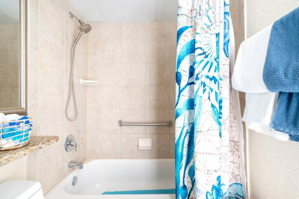 Gypsea Blu Beach Condo Steps To The Beach Galveston Extérieur photo