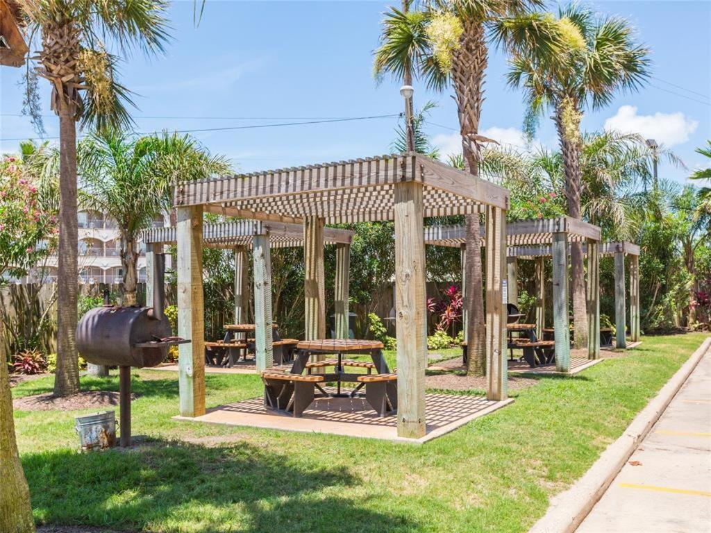 Gypsea Blu Beach Condo Steps To The Beach Galveston Extérieur photo