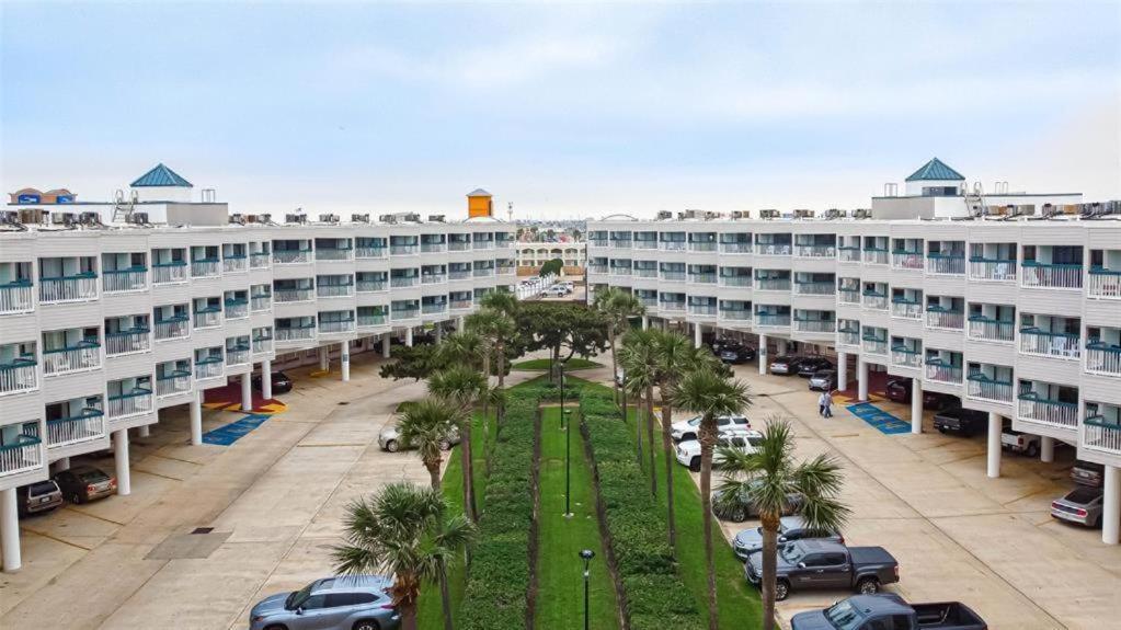 Gypsea Blu Beach Condo Steps To The Beach Galveston Extérieur photo